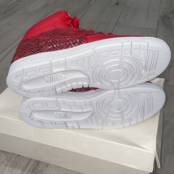 Men’s Nik Air Python LUX SP University Red and white - Picture 10 of 10